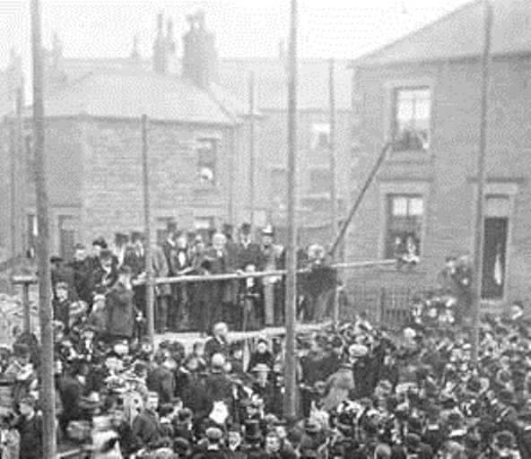 Alice opens Quaker Adult School 1894